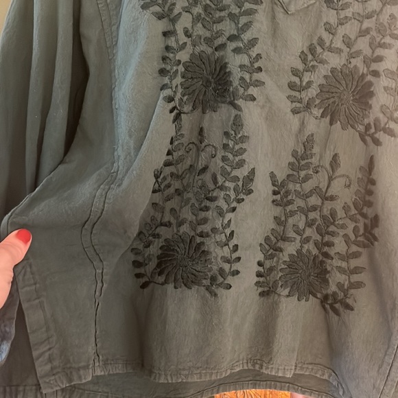 Vintage Embroidered Top - Picture 4 of 4